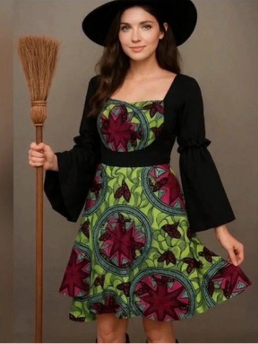 Halloweencostume Black Long-Sleeve Fit & Flare Dress with Green and Purple Print